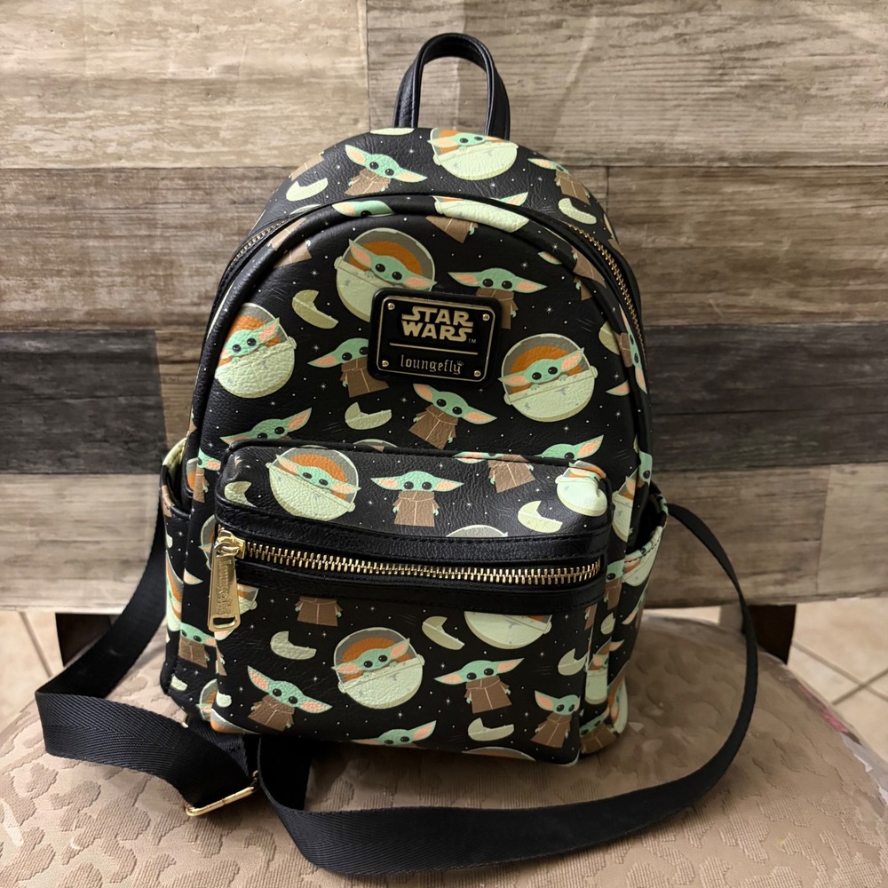 Loungefly Star Wars The Mandalorian Grogu Baby Yoda Mini Backpack Black